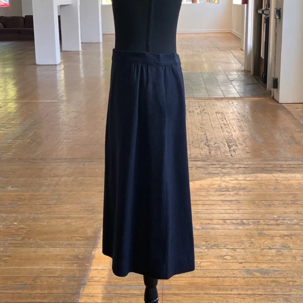 Vintage navy pinstriped skirt suit - Picture 9 of 14